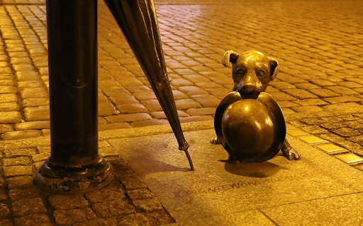 Dog statue on the side of the road from Chrome web store to be run with OffiDocs Chromium online Dog statue on the side of the road from Chrome web store to be run with OffiDocs Chromium online