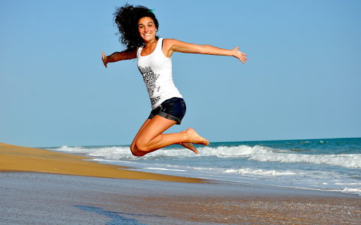 Girl jumping on the beach from Chrome web store to be run with OffiDocs Chromium online Girl jumping on the beach from Chrome web store to be run with OffiDocs Chromium online