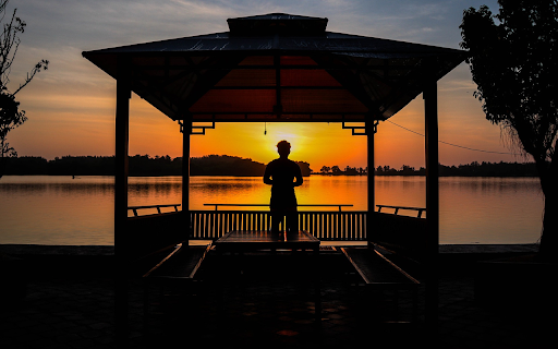 Sunset on the river from Chrome web store to be run with OffiDocs Chromium online Sunset on the river from Chrome web store to be run with OffiDocs Chromium online