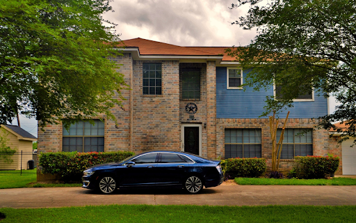 The car and the house from Chrome web store to be run with OffiDocs Chromium online The car and the house from Chrome web store to be run with OffiDocs Chromium online