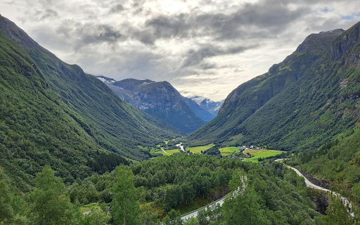 Village in the valley from Chrome web store to be run with OffiDocs Chromium online Village in the valley from Chrome web store to be run with OffiDocs Chromium online