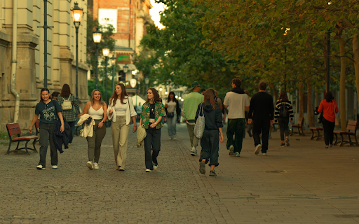 Young people on the street from Chrome web store to be run with OffiDocs Chromium online Young people on the street from Chrome web store to be run with OffiDocs Chromium online