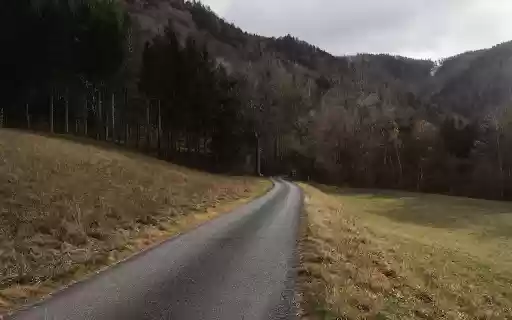 Scenic Road Through Austrian Countryside in Autumn from Chrome web store to be run with OffiDocs Chromium online Scenic Road Through Austrian Countryside in Autumn from Chrome web store to be run with OffiDocs Chromium online